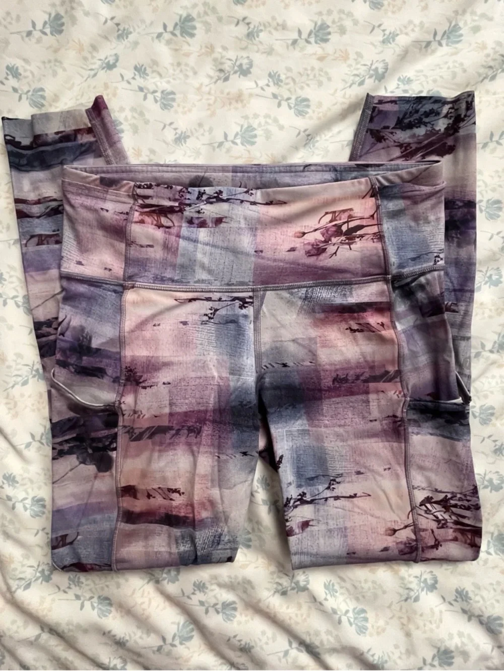 lululemon athletica Girls' Printed Leggings in Teal & Purple Mix